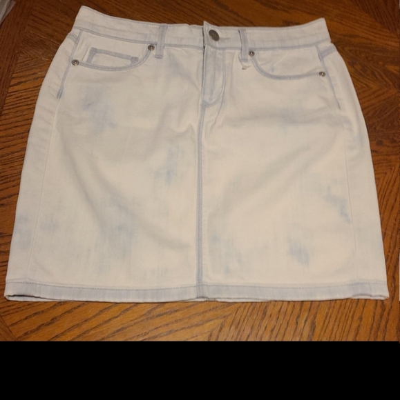 LOFT mini Skirt - Picture 2 of 3